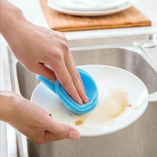 Какие перчатки лучше для мытья посуды. Мыть посуду в перчатках – «за» и «против»