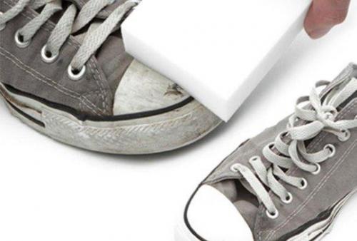 Как убрать черные полосы на лаковой обуви. Как с лаковой обуви оттереть черные полосы?