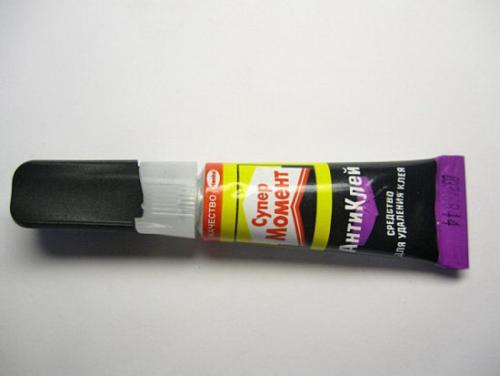 Как вывести клей с синтетической одежды. Как оттереть клеящие составы разного типа