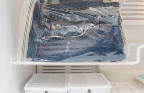 Джинсы пахнут рыбой. Что делать, если любимые джинсы неприятно пахнут