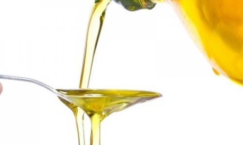 Как убрать смолу ели с одежды. Как удалить народными средствами?