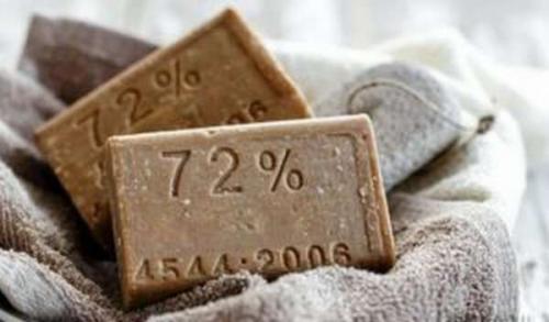 Как отстирать энергетик с одежды. Народные средства