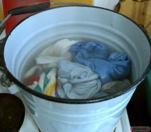 Как кипятить вещи. Преимущества и недостатки кипячения белья 04