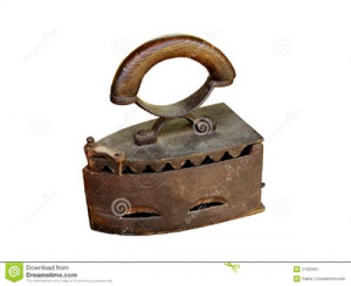 Как очистить утюг в дырка. Как почистить утюг от накипи 02