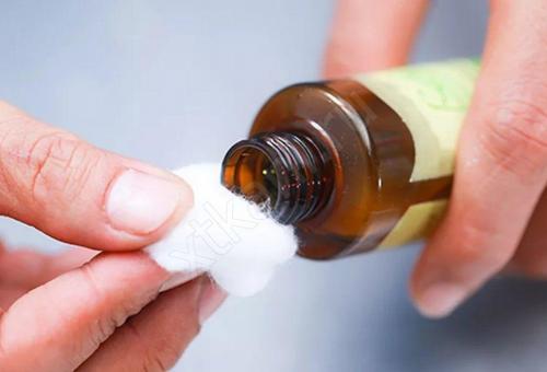 Как удалить пятно от йода с ткани, не повредив материал. Как отстирать йод с одежды и постельного белья