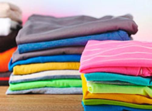 Как правильно складывать футболки после глажки. 4 способа сложить футболки, чтобы они не мялись