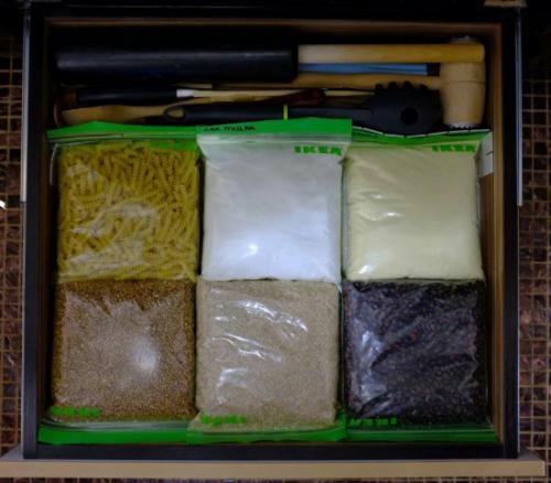 Как хранить крупы лайфхак. Как бюджетно хранить сыпучие продукты – 6 способов