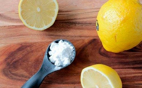 Чем можно отстирать красное вино в домашних условиях. Список безопасных пятновыводителей