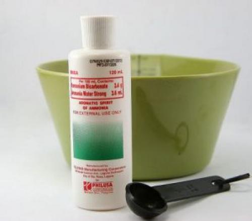 Как убрать кровь с одежды за 5 минут. Как отстирывать свежие и старые пятна крови — лучшие способы!