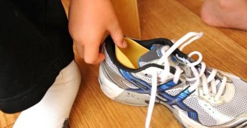 Как сделать кожаную обувь меньше. Как уменьшить размер обуви из кожи и замши дома