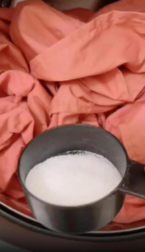 Как отбелить постельное бельё. Как отстирать белое постельное белье от желтизны? 13 Как отбелить постельное бельё. Как отстирать белое постельное белье от желтизны? 13