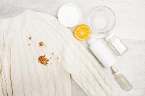 Как отстирать ржавчину с цветной одежды. Чем вывести ржавчину с одежды: эффективные способы