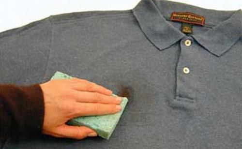 Как вывести пятно от ржавчины на цветной ткани. Чистка вещей и белья от ржавчины