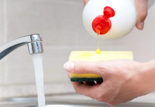 Акриловая кухня чем мыть. Рекомендации по уходу за акрилом