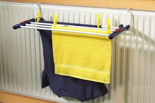 Как быстро высушить одежду утюгом. Как быстро высушить одежду после стирки: 6 быстрых способов