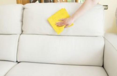 Как чистить экокожу обувь. Чем чистить диван из экокожи