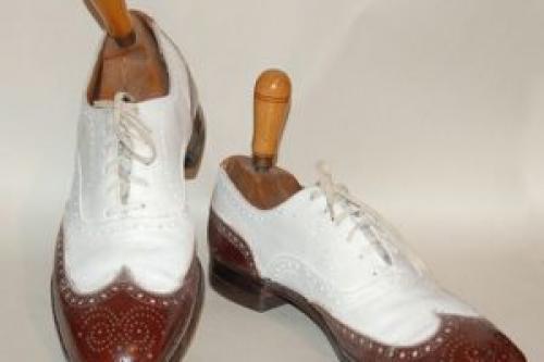 Увеличить размер обуви в мастерской. Профессиональные методы: мастерская и растяжитель