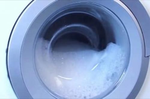 Как быстро и эффективно удалить монтажную пену с одежды: лучшие методы 05 Как быстро и эффективно удалить монтажную пену с одежды: лучшие методы 05