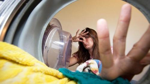 Лучшее средство от запаха в стиральной машине. Почему пахнет из стиральной машины: анализ возможных причин