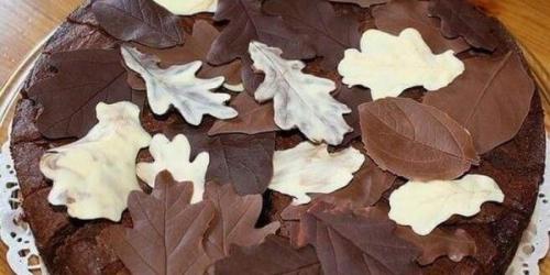 Чем украсить торт сверху. Общие принципы украшения выпечки 10 Чем украсить торт сверху. Общие принципы украшения выпечки 10