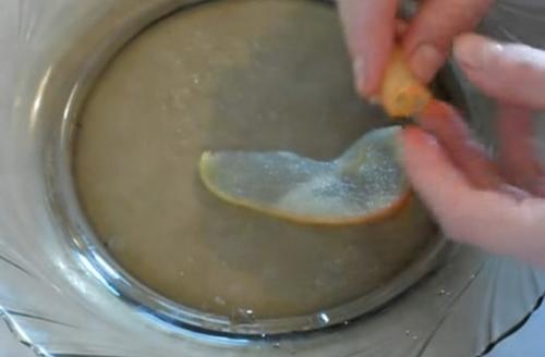 Чем украсить торт сверху в домашних. Чем посыпать торт сверху и по бокам — рецепты посыпок и идеи декора 05