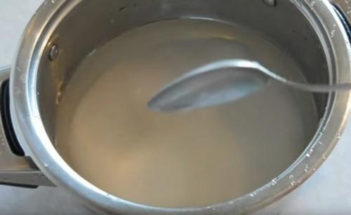 Чем украсить торт сверху в домашних. Чем посыпать торт сверху и по бокам — рецепты посыпок и идеи декора 03