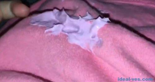 Как отчистить слайм с разных поверхностей. Как удалить слайм с мягкой мебели или ковра? 03