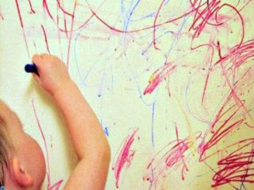 Чем стереть маркер для граффити. Как отмыть маркер