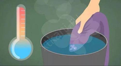 Как отстирать слайм от футболки. Чем можно отстирать слайм от одежды