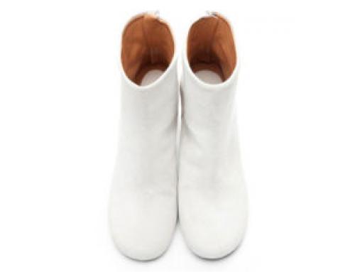 Как почистить замшевую обувь светлую. Как почистить белую замшу