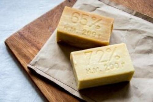 Чем отстирать чернила от ручки с цветной одежды. Чем отстирать чернила от шариковой ручки с одежды?