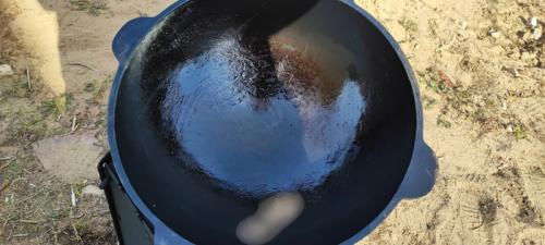 Ошибки при обжиге казана. Первый обжиг казана. История про то как прибавить себе вкусной надсады