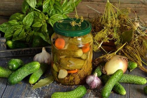 Огурцы, как свежие на зиму. 20 очень вкусных заготовок из огурцов на зиму