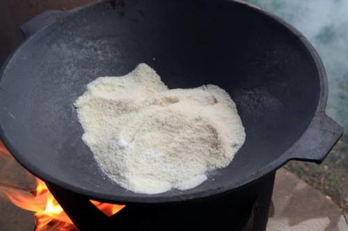 Как отмыть новый чугунный казан. Способы прокалки чугунных казанов