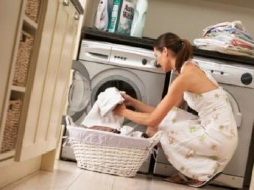 Какая краска отстирывается от одежды. Удаление пятен от краски для волос 13