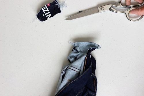 Ушивают ли джинсы на размер меньше. Способы ушивания джинсов, подробная инструкция