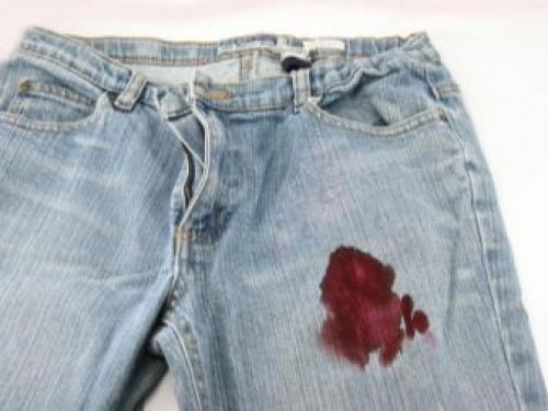 Как вывести с одежды пятна от пасты шариковой ручки. Как вывести пятна пасты от шариковой ручки 02 Как вывести с одежды пятна от пасты шариковой ручки. Как вывести пятна пасты от шариковой ручки 02