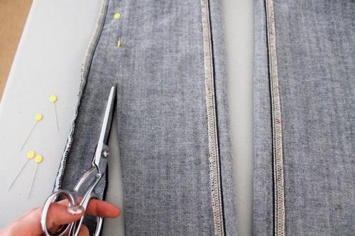 Как ушить джинсы по внутреннему шву. Как правильно ушить мужские и женские джинсы по бокам?