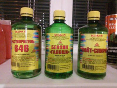 Как убрать монтажную пену с межкомнатной двери. Как убрать монтажную пену с двери, металлической, шпонированной, ламинированной, изготовленной из МДФ