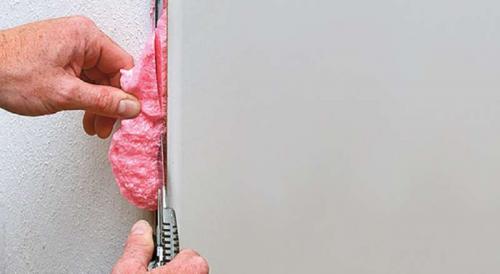 Чем удалить засохшую монтажную пену. Как очистить свежую строительную пену