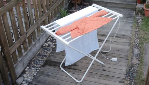 Как быстро высушить одежду утюгом. Как быстро высушить одежду после стирки: 6 быстрых способов