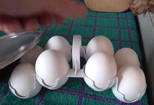 Как клеить наклейки на яйца термонаклейки. Как правильно клеить наклейки на пасхальные яйца: фото, видео