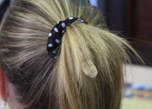 Как смыть слайм с рук. Как снять слайм с волос: как вытащить, растворить, как снять лизуна у ребенка