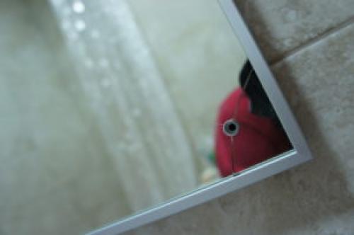 Что делать если зеркало разбилось случайно дома. Чего ожидать от судьбы: «плохие» и «хорошие» приметы 09