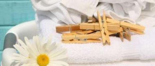 Как отбелить белую рубашку от желтизны. Как отбелить рубашку от желтизны, чтобы она стала белоснежная, как отстирать воротник