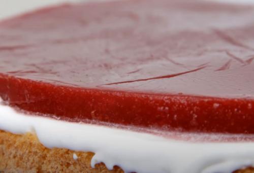 Чем покрыть торт сверху в домашних условиях самое простое. Украшение торта шоколадом: рецепт и способы 18 Чем покрыть торт сверху в домашних условиях самое простое. Украшение торта шоколадом: рецепт и способы 18