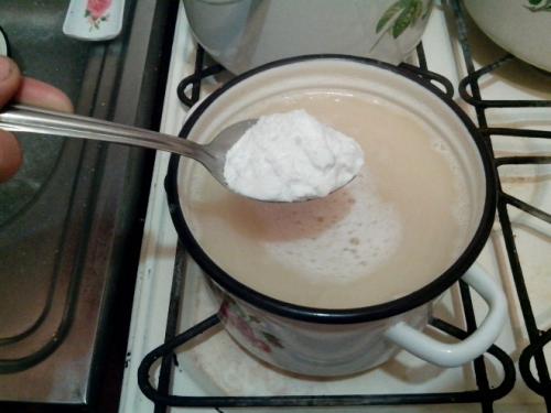 Прокипятить посуду с содой. Чистка посуды содой и канцелярским клеем: основные нюансы при очистке