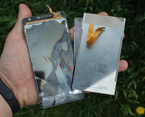 Что делать с разбитым телефоном. Почему нельзя использовать смартфон с разбитым экраном?