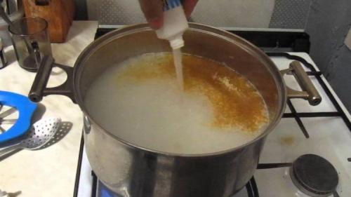 Как отмыть сильно пригоревшую кастрюлю. Как очистить пригоревшую кастрюлю: ТОП лучших способов, как очистить различные кастрюли своими руками (125 фото и видео)