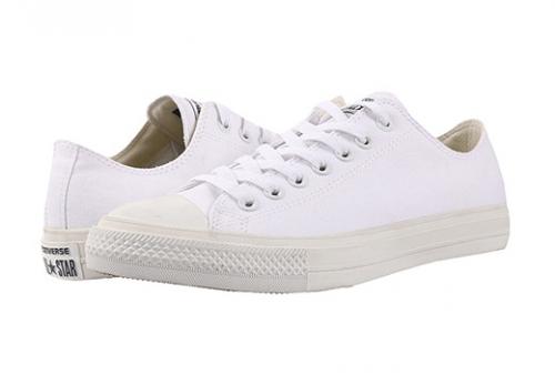 Как почистить белые кожаные кроссовки в домашних условиях. Советы по чистке белых кроссовок